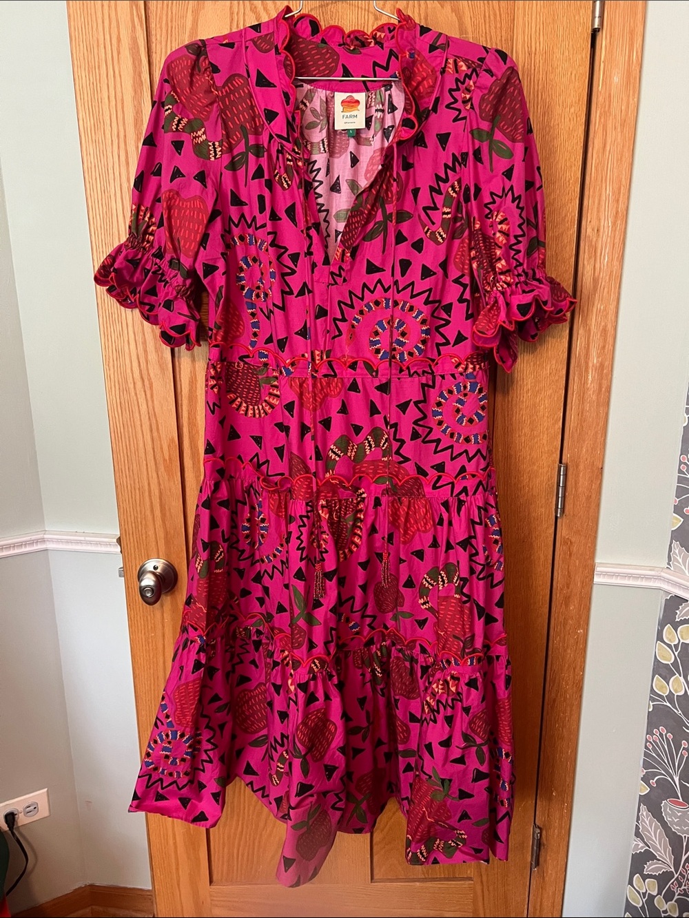 FARM Rio Fuchsia Pink Printed Tiered Midi Dress